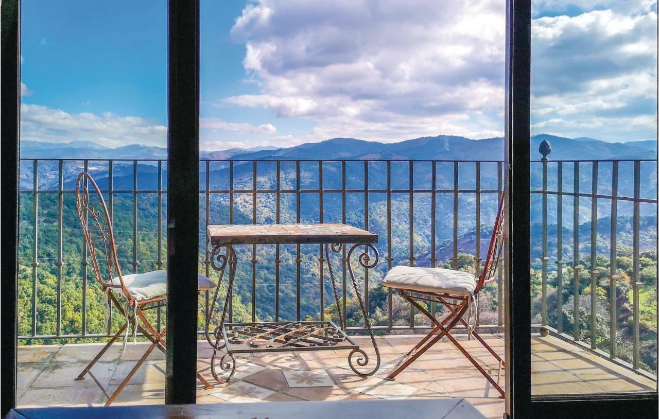 Nice Home In Benalauria With Kitchenette Extérieur photo